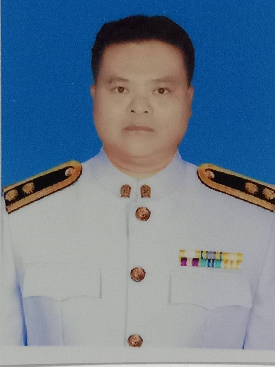 พนม อ่อนนวล